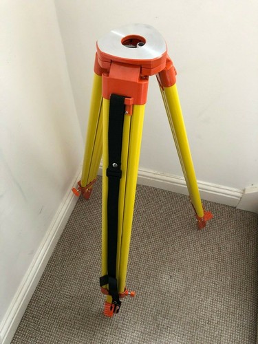 Aluminium stand tripod for